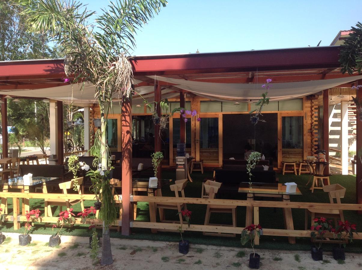 Check In And Chill Out Hotell Ban Laem Sok Eksteriør bilde