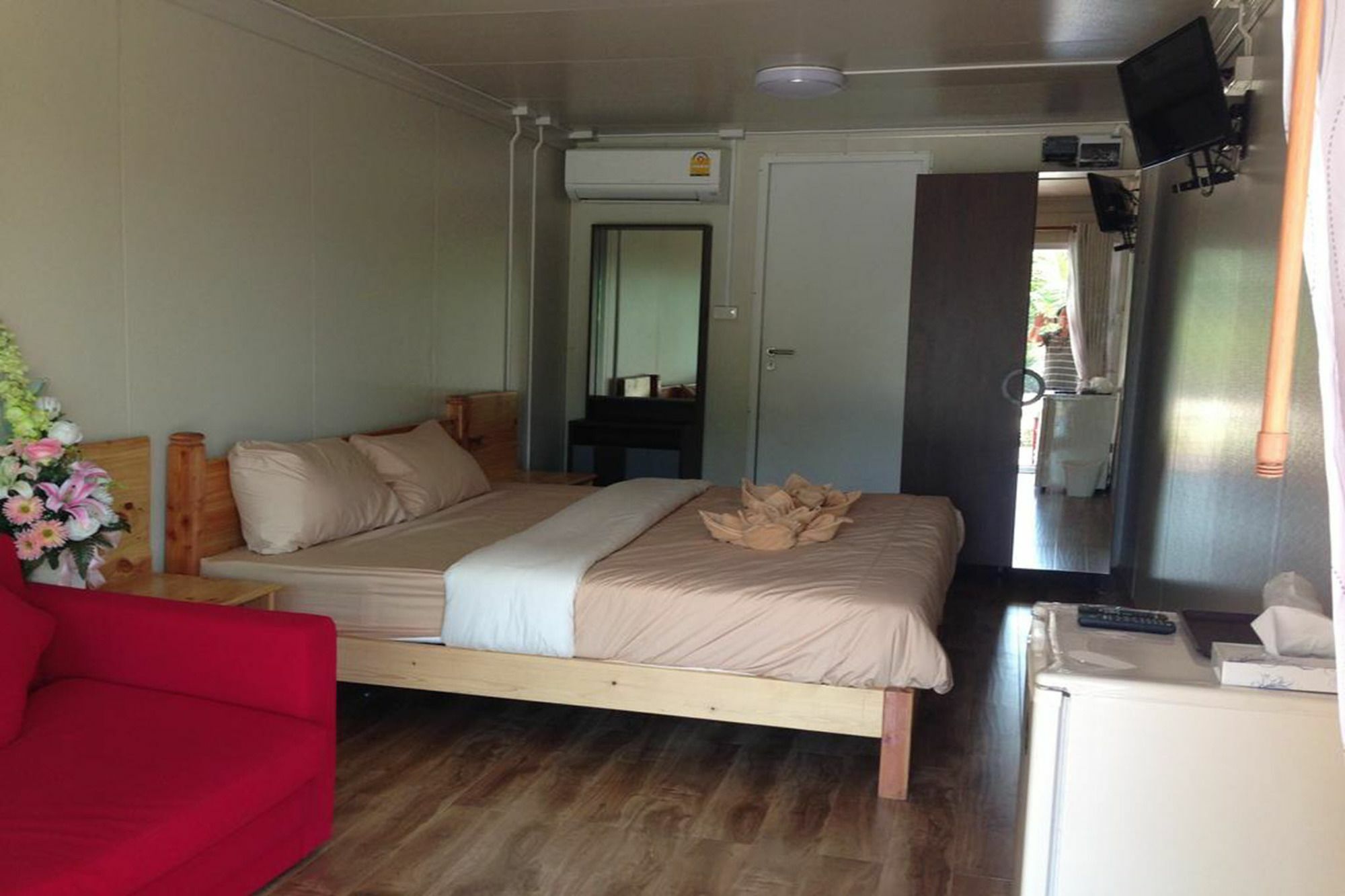 Check In And Chill Out Hotell Ban Laem Sok Eksteriør bilde