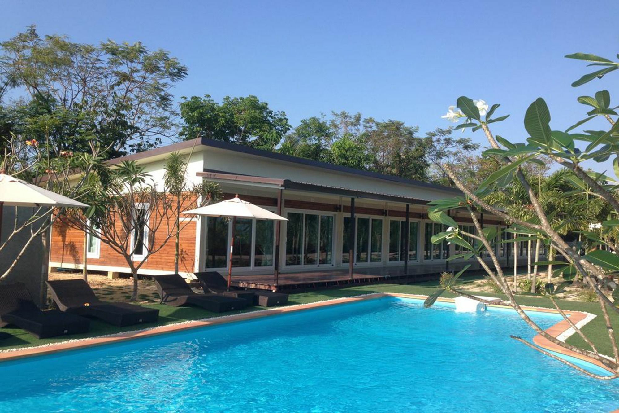 Check In And Chill Out Hotell Ban Laem Sok Eksteriør bilde
